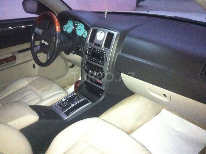 Chrysler 300C 2005, 151,000 km - 5.7 l - Bakı