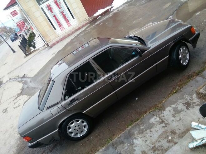 Mercedes 190 1992, 291,119 km - 1.8 l - Şəki