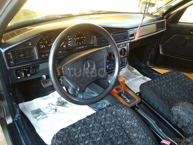 Mercedes 190 1992, 291,119 km - 1.8 l - Şəki