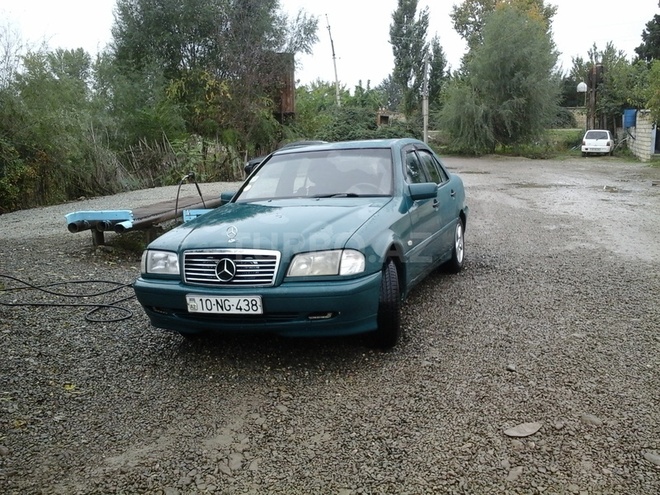 Mercedes C 220 1999, 285,456 km - 2.2 l - Ağdam