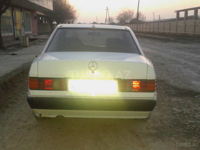Mercedes 190 1991, 260,000 km - 2.0 l - Bakı
