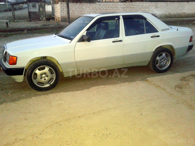 Mercedes 190 1991, 260,000 km - 2.0 l - Bakı