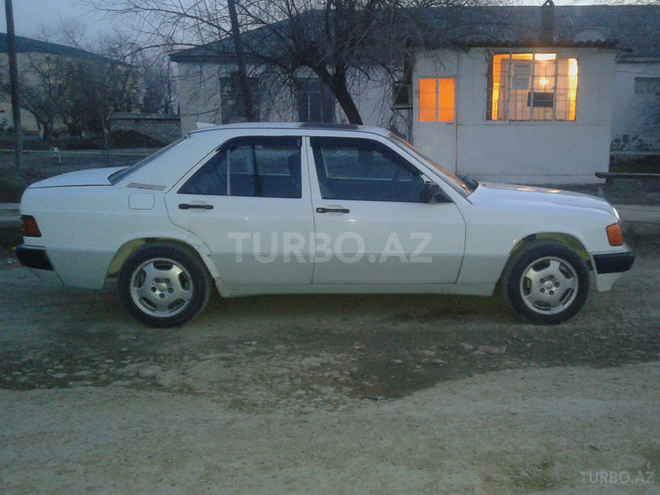 Mercedes 190 1991, 260,000 km - 2.0 l - Bakı