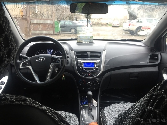 Hyundai Accent 2013, 65,000 km - 1.6 l - Bakı
