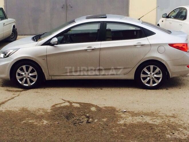 Hyundai Accent 2012, 71,700 km - 1.6 л - Bakı