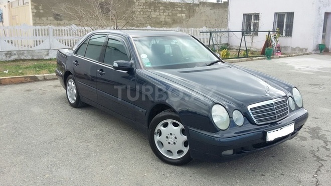 Mercedes E 240 2000, 205,000 km - 2.4 л - Bakı