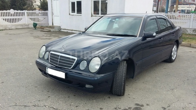 Mercedes E 240 2000, 205,000 km - 2.4 л - Bakı