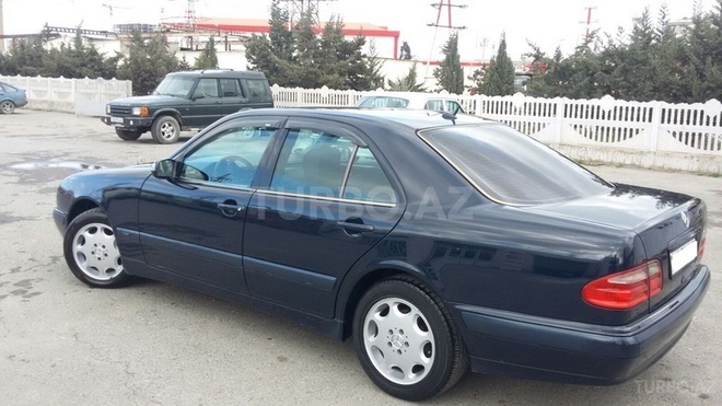 Mercedes E 240 2000, 205,000 km - 2.4 л - Bakı