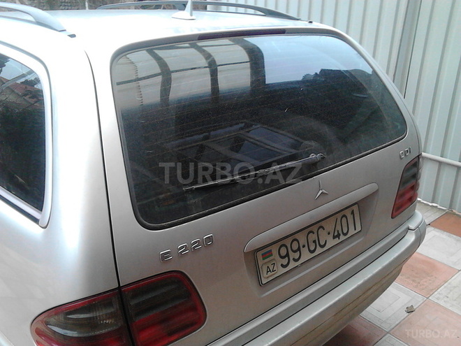 Mercedes E 220 2000, 350,000 km - 2.0 l - Lənkəran
