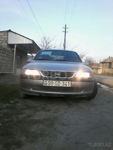 Opel Vectra 1998, 20,000 km - 1.6 л - Xaçmaz