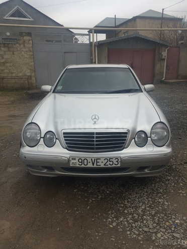 Mercedes E 320 2001, 188,000 km - 3.2 l - Bakı