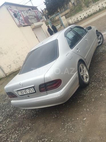 Mercedes E 320 2001, 188,000 km - 3.2 l - Bakı