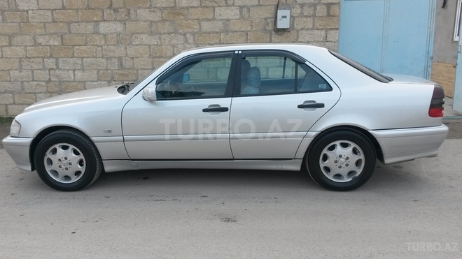 Mercedes C 240 1998, 270,000 km - 2.4 л - Sumqayıt