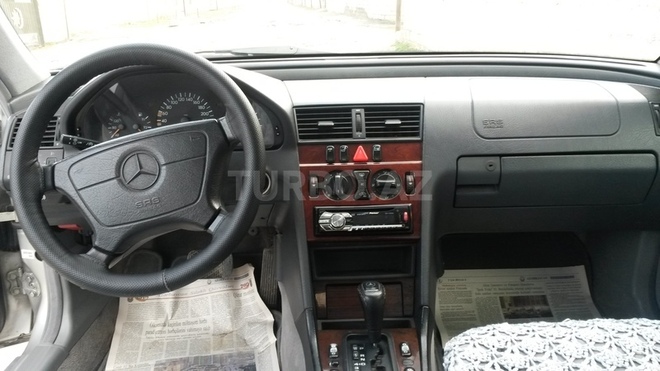 Mercedes C 240 1998, 270,000 km - 2.4 л - Sumqayıt