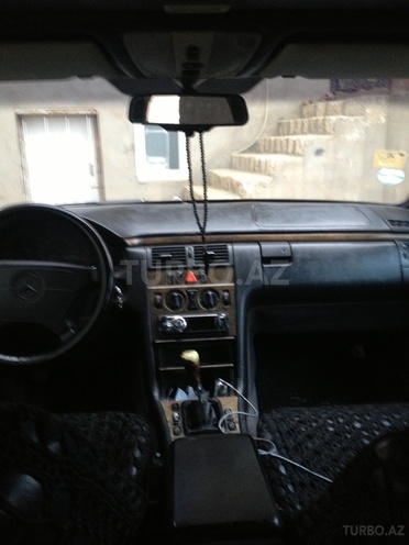 Mercedes E 230 1996, 290,000 km - 2.3 л - Bakı