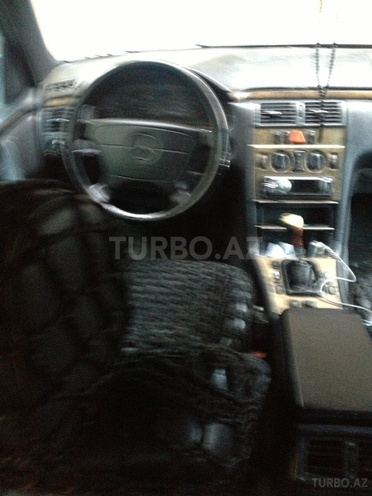 Mercedes E 230 1996, 290,000 km - 2.3 л - Bakı