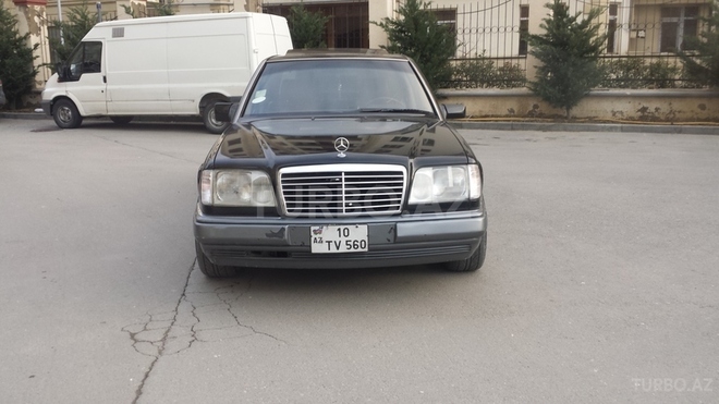 Mercedes E 320 1994, 100,000 km - 3.2 l - Bakı