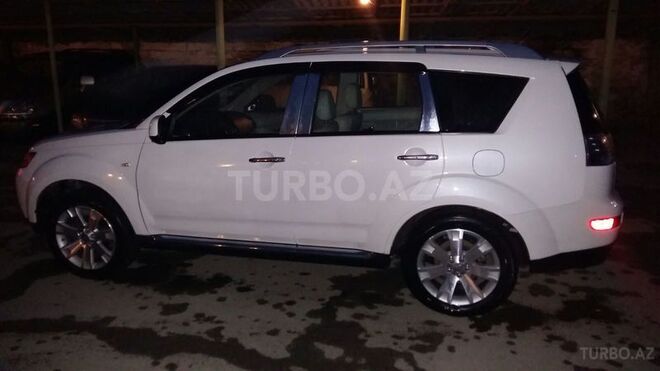 Mitsubishi Outlander 2008, 93,000 km - 2.4 л - Bakı