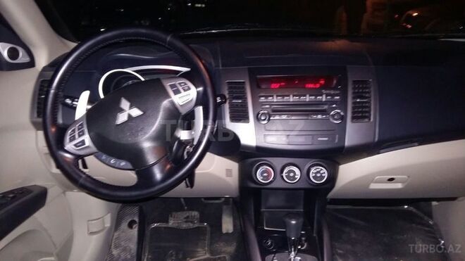 Mitsubishi Outlander 2008, 93,000 km - 2.4 л - Bakı