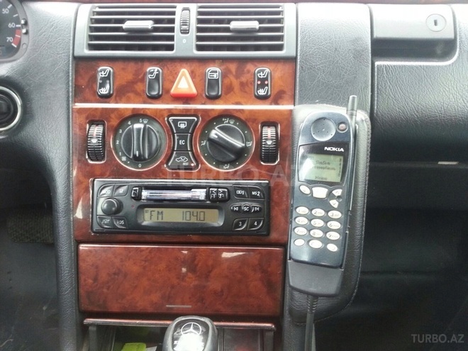 Mercedes E 200 1998, 300,000 km - 2.0 l - Bakı