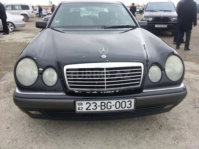 Mercedes E 200 1998, 300,000 km - 2.0 l - Bakı