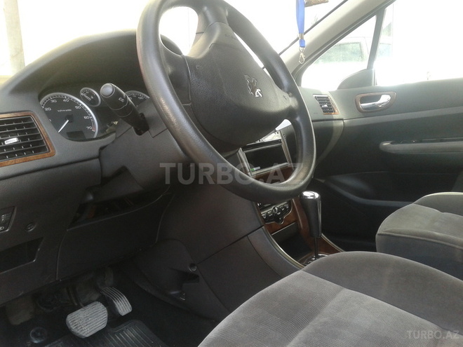 Peugeot 307 2004, 175,000 km - 2.0 l - Bakı