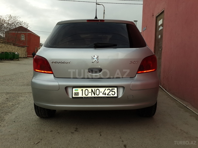 Peugeot 307 2004, 175,000 km - 2.0 l - Bakı