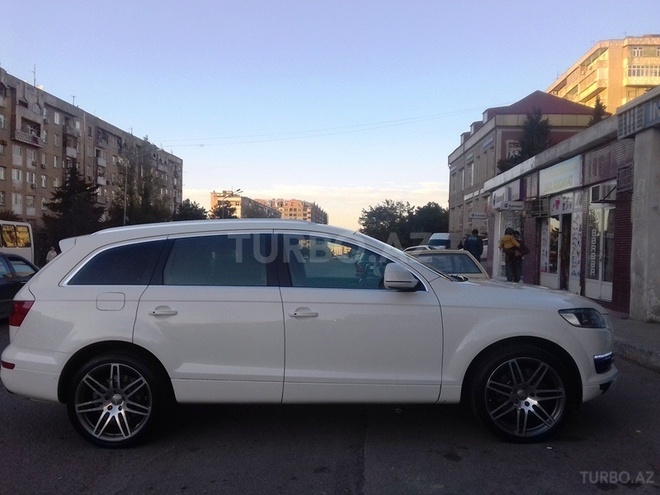 Audi Q7 2007, 171,000 km - 4.2 l - Gəncə