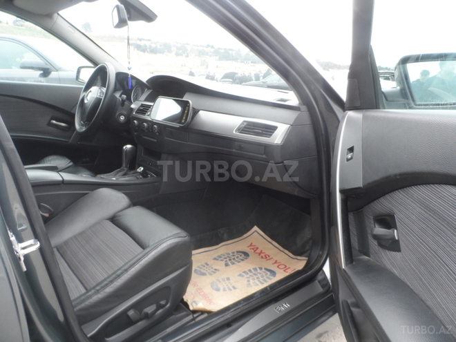 BMW 530 2003, 300,000 km - 3.0 л - Bakı