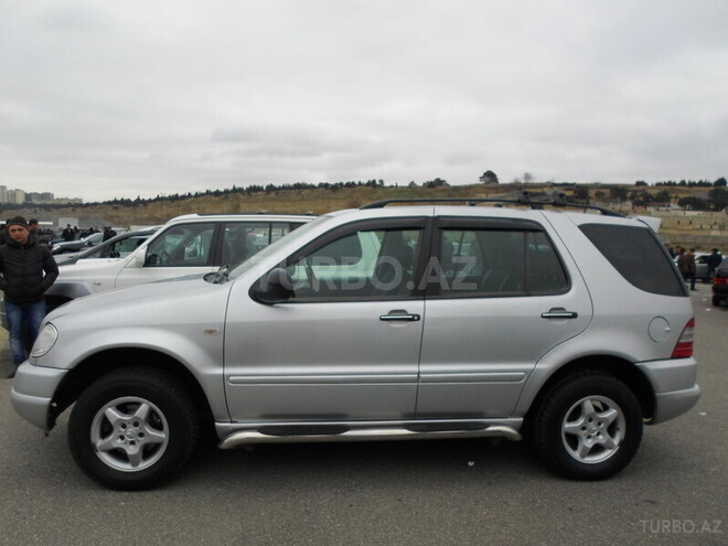 Mercedes ML 320 2000, 170,000 km - 3.2 l - Bakı