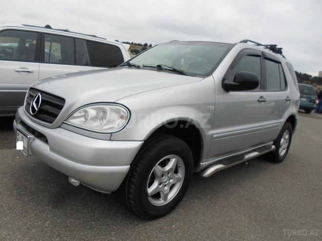 Mercedes ML 320 2000, 170,000 km - 3.2 l - Bakı