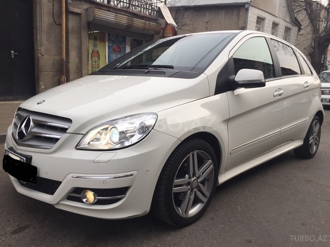 Mercedes B 170 2010, 61,000 km - 1.7 l - Bakı
