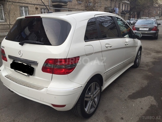 Mercedes B 170 2010, 61,000 km - 1.7 l - Bakı