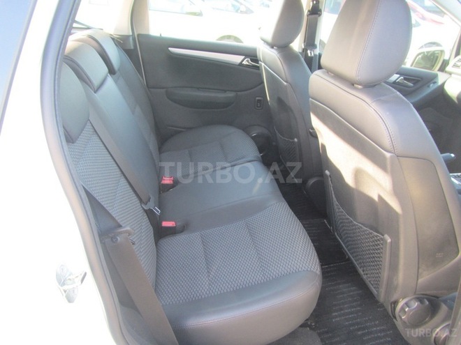 Mercedes B 170 2010, 61,000 km - 1.7 l - Bakı