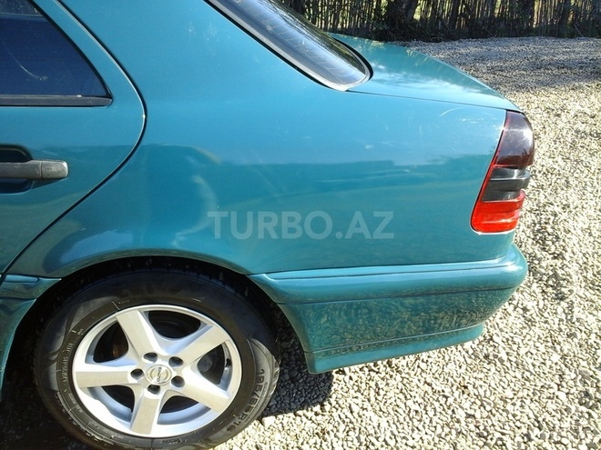 Mercedes C 220 1999, 285,000 km - 2.2 l - Ağdam