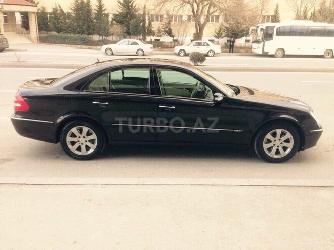 Mercedes E 280 2005, 208,000 km - 2.8 l - Bakı