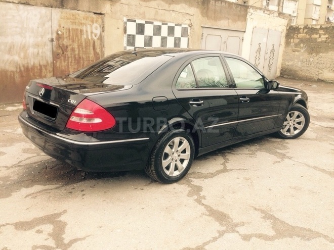 Mercedes E 280 2005, 208,000 km - 2.8 l - Bakı
