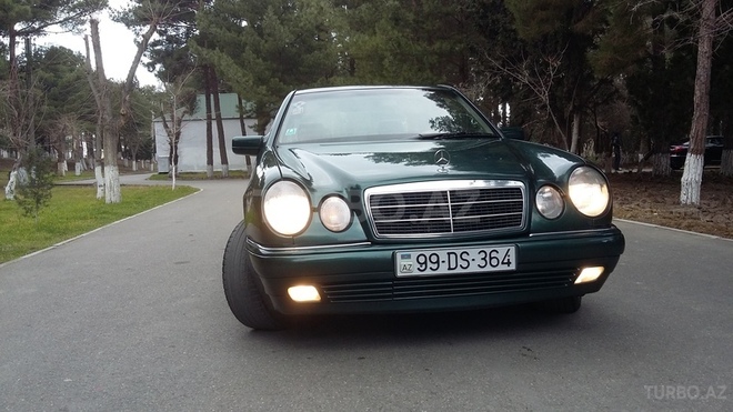 Mercedes E 220 1999, 287,658 km - 2.2 l - Sumqayıt