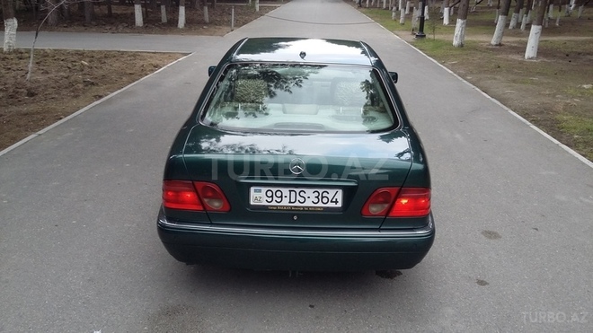 Mercedes E 220 1999, 287,658 km - 2.2 l - Sumqayıt