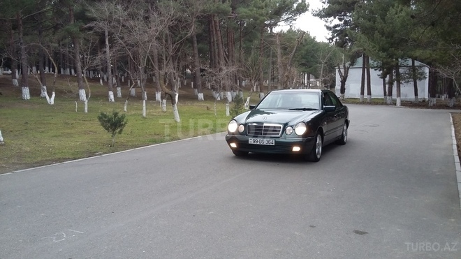 Mercedes E 220 1999, 287,658 km - 2.2 l - Sumqayıt