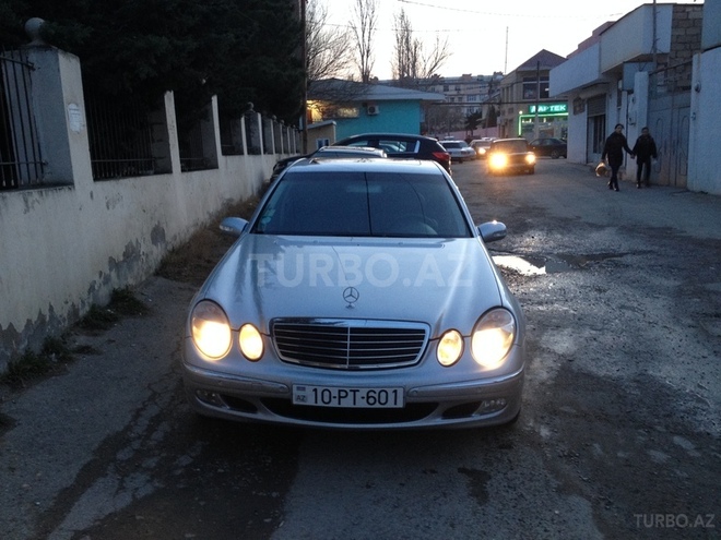 Mercedes E 240 2002, 177,000 km - 2.6 l - Bakı