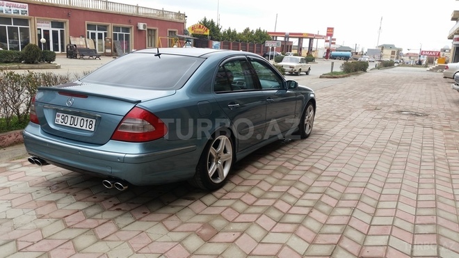 Mercedes E 320 2002, 182,608 km - 3.2 l - Sumqayıt