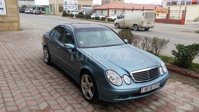Mercedes E 320 2002, 182,608 km - 3.2 l - Sumqayıt