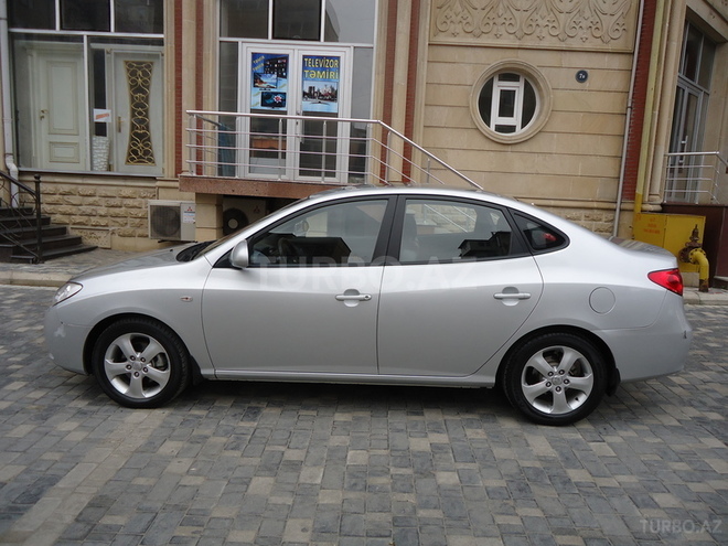 Hyundai Elantra 2009, 156,754 km - 2.0 l - Bakı