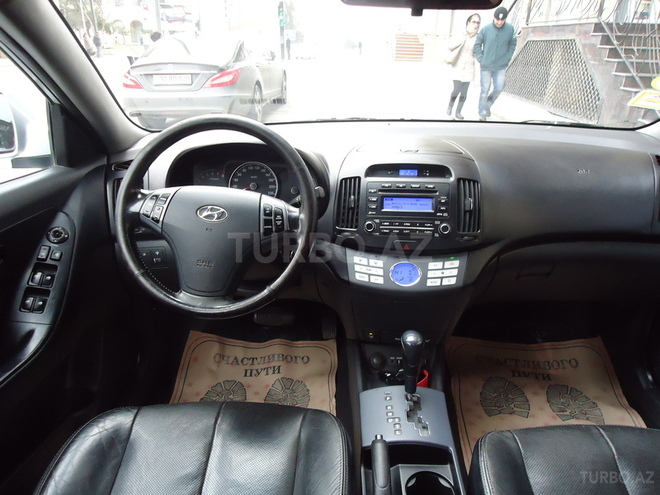Hyundai Elantra 2009, 156,754 km - 2.0 l - Bakı