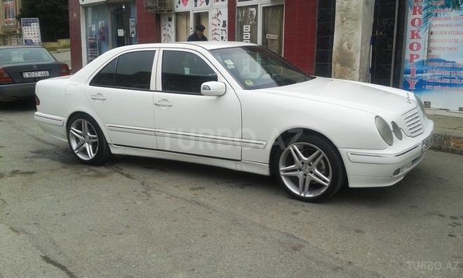 Mercedes E 200 1999, 183,000 km - 2.0 л - Bakı