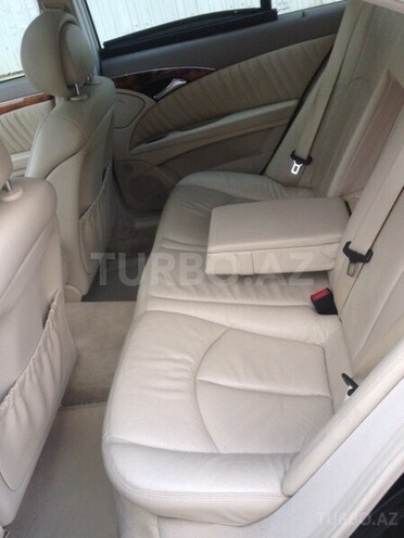 Mercedes E 280 2005, 208,000 km - 2.8 l - Bakı