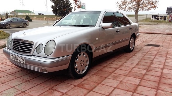 Mercedes E 240 1998, 234,000 km - 2.4 l - Tovuz