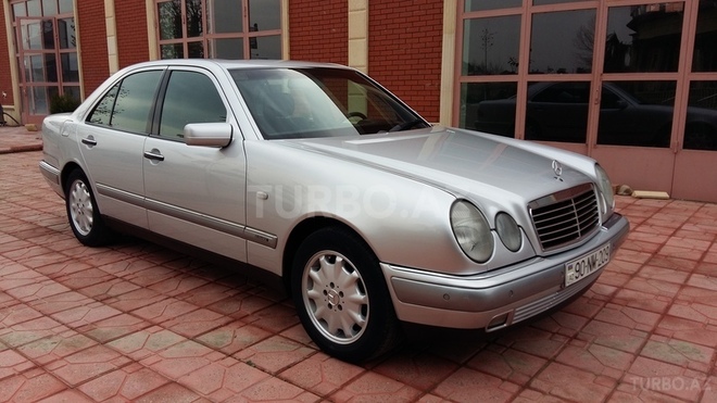 Mercedes E 240 1998, 234,000 km - 2.4 l - Tovuz