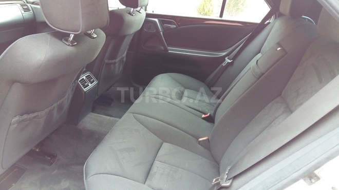 Mercedes E 240 1998, 234,000 km - 2.4 l - Tovuz